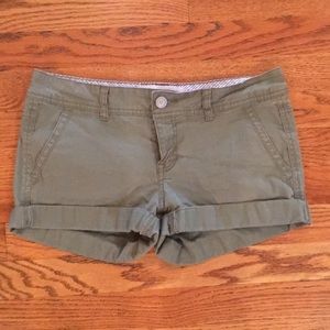 Army Green Shorts 🌿